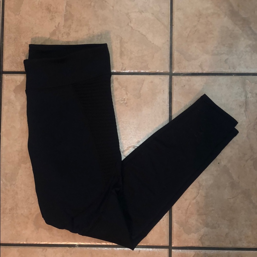 Fabletics Salar Statement Powerhold Leggings